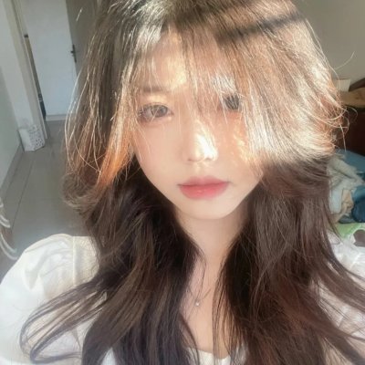 戴面具的女人